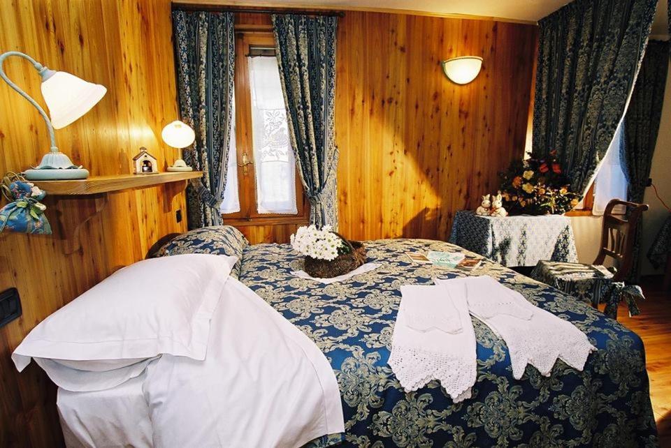 B&B Lepetitnid Valtournenche Bagian luar foto