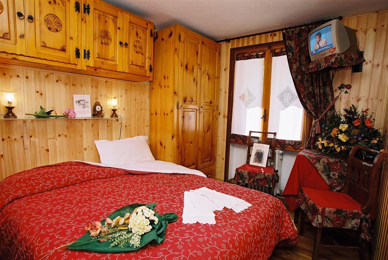 B&B Lepetitnid Valtournenche Bagian luar foto